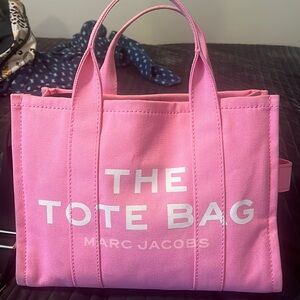 Marc Jacobs tote bag in petal pink medium size